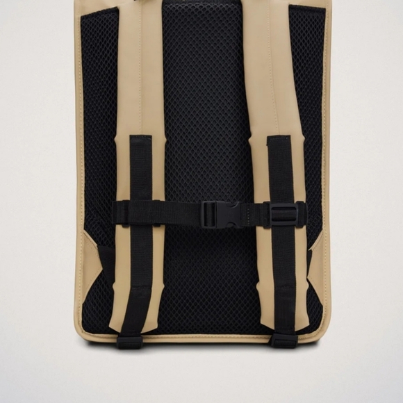 NWT Rain Backpack Rolltop Sand - Picture 10 of 11